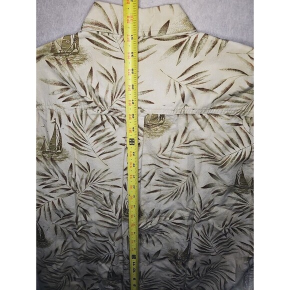 Woolrich Shirt Mens Large Floral Hawaiian Beach Fishing Button Up Outdoors SS - Picture 11 of 11